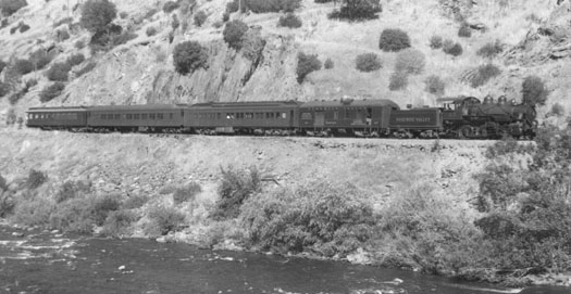 Southern Pacific Diner Car, Pullman Coach in a YVRR train